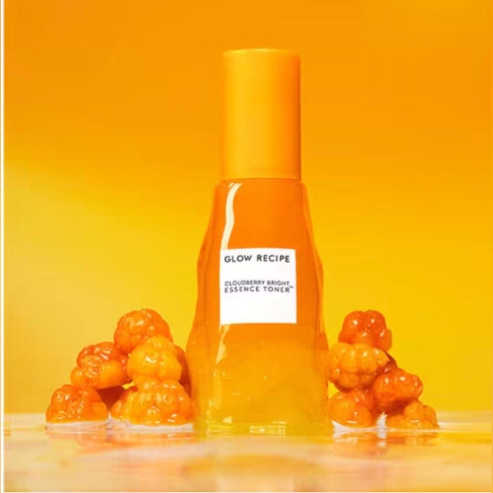 GLOW RECIPE Cloudberry Bright Essence Toner